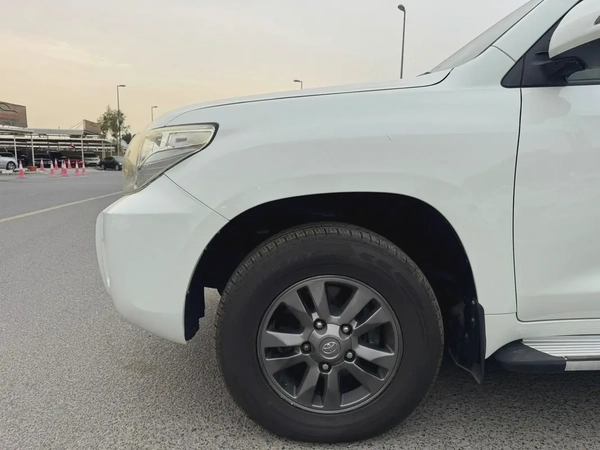 Toyota Land Cruiser GXR 2012 - GCC Specs - Well Maintained