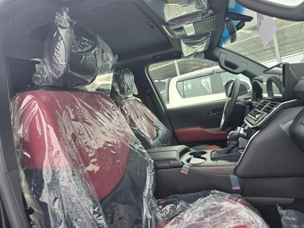 Toyota Land Cruiser 3.3L DIESEL TWIN TURBO VXR 2024