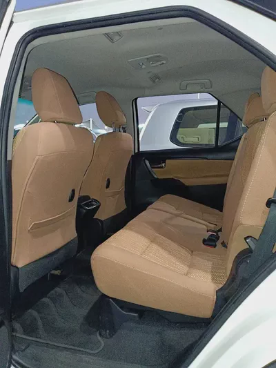 Toyota Fortuner 2019 EXR | GCC Specs | Very Well Maintained-4