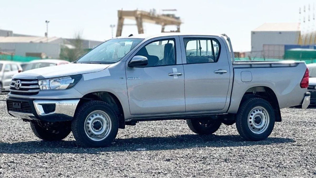 Toyota Hilux DLX TOYOTA HILUX BASIC OPTION 2024 V4 DIESEL 2.4L-7-0