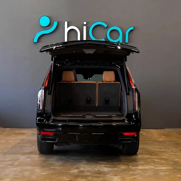 4,407 P.M • 0% Downpayment • Escalade Premium Luxury Platinum • 1 Year Warranty