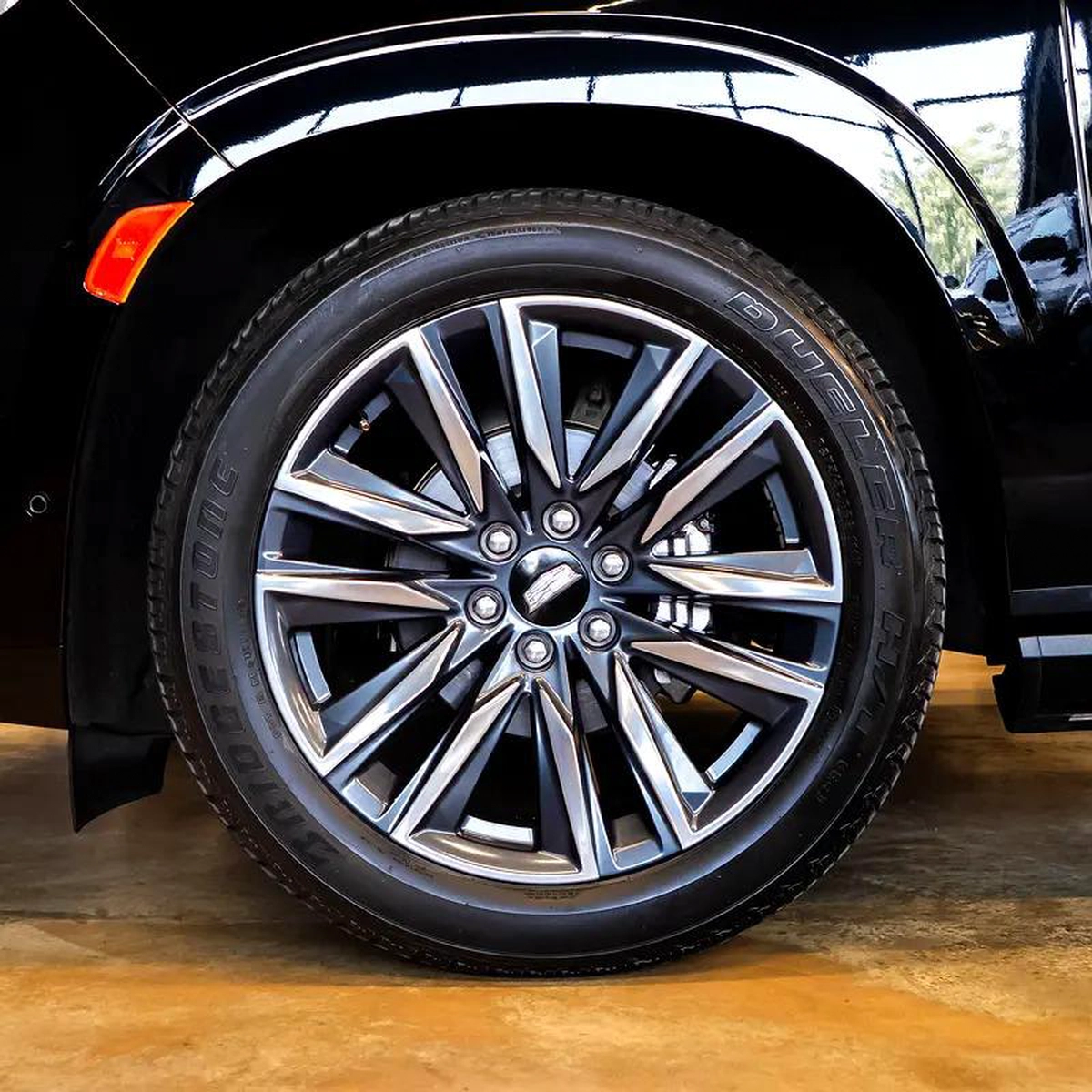 4,407 P.M • 0% Downpayment • Escalade Premium Luxury Platinum • 1 Year Warranty-15-15