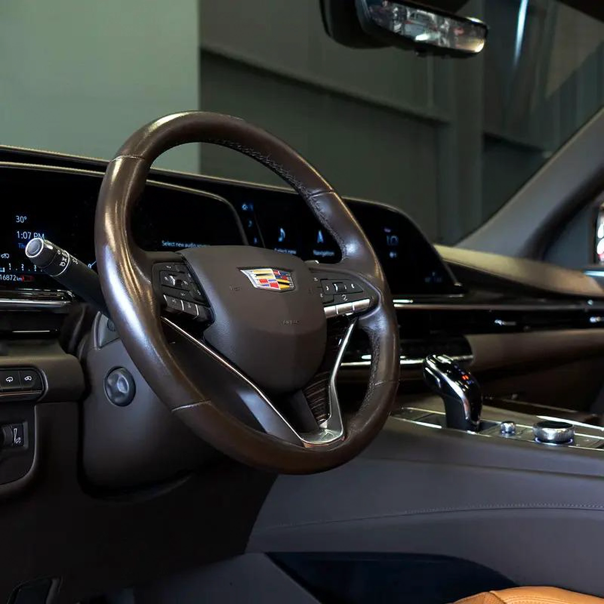 4,407 P.M • 0% Downpayment • Escalade Premium Luxury Platinum • 1 Year Warranty-7-7