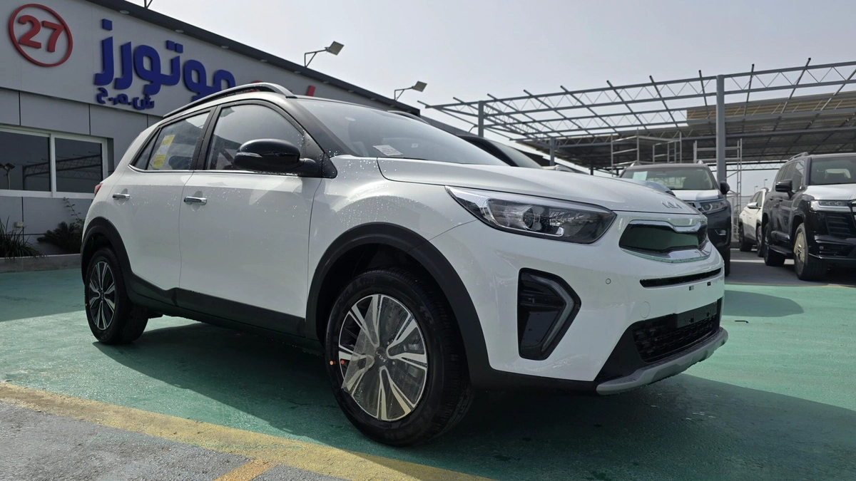 KIA KX1 WHITE COLOR LUXURY-4-4