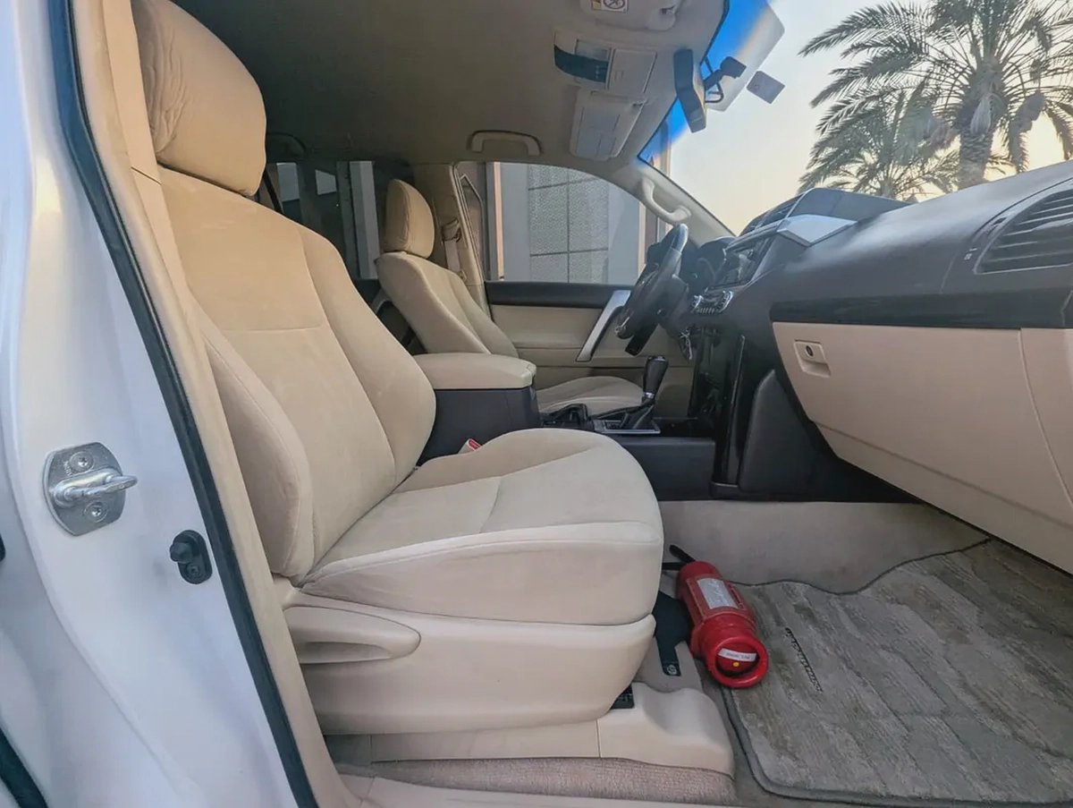 Toyota Prado GXR 2017 | GCC Specs | 62,381 KM | 2.7L V4 | Excellent Condition