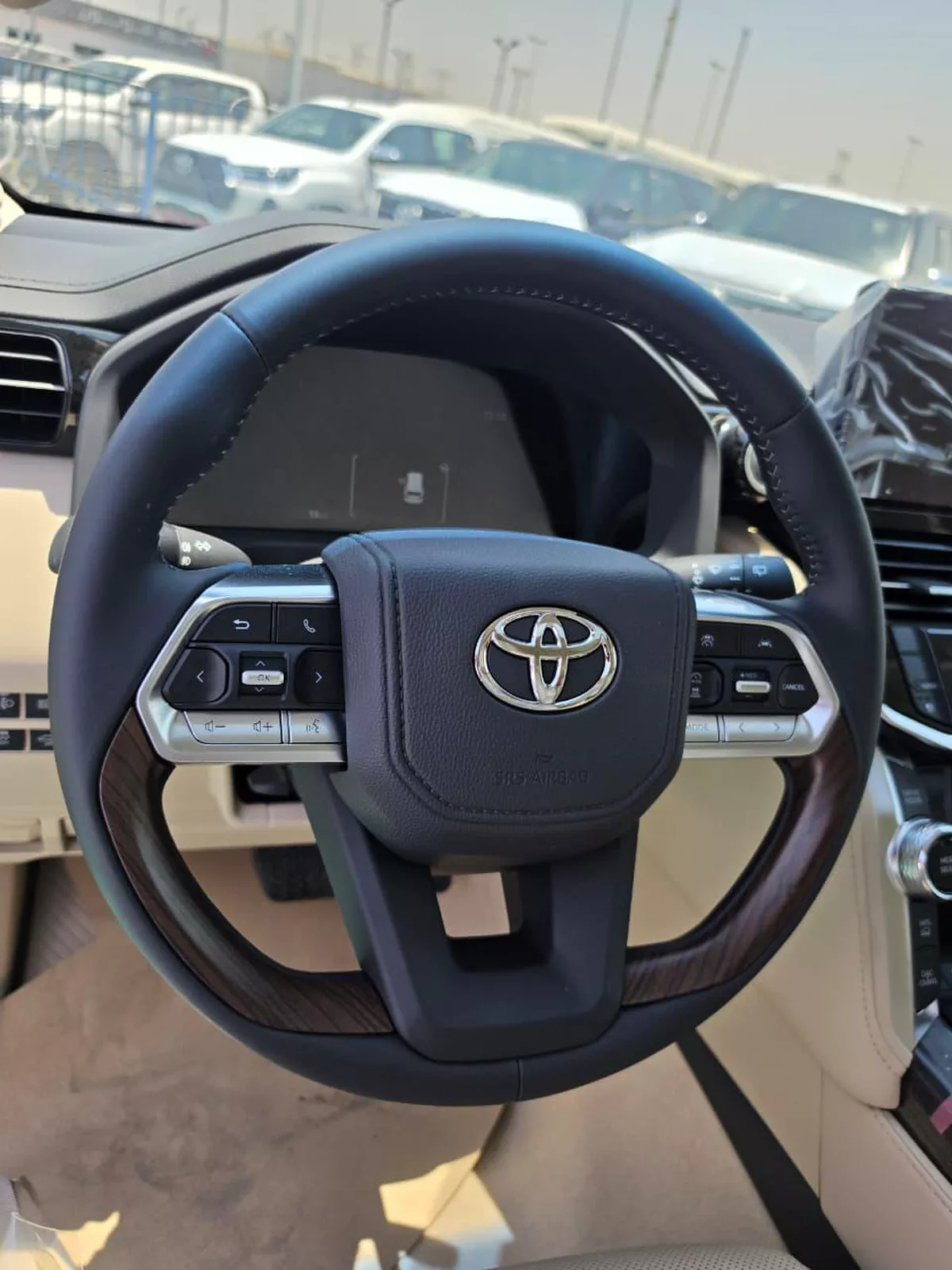 TOYOTA LAND CRUISER 3.5L TURBO HYBRID-1-1