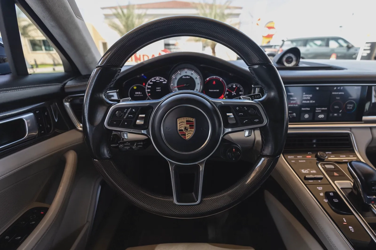 Porsche Panamera Turbo Sport Turismo 2018-20-20