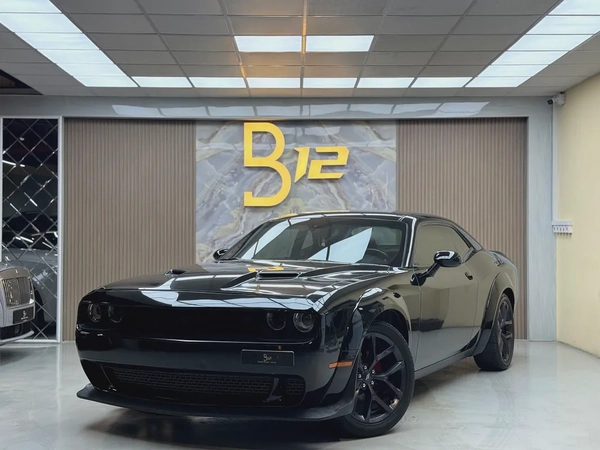 Dodge Challenger SXT Plus 2022 - American Specs - Pristine Condition