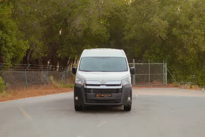 High Roof | Automatic | 13-Seater Passanger Van | GCC Specs | Ref#T38541-4