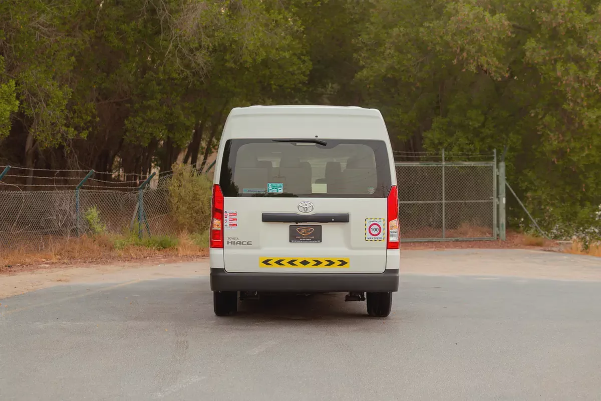 High Roof | Automatic | 13-Seater Passanger Van | GCC Specs | Ref#T38541-5-5