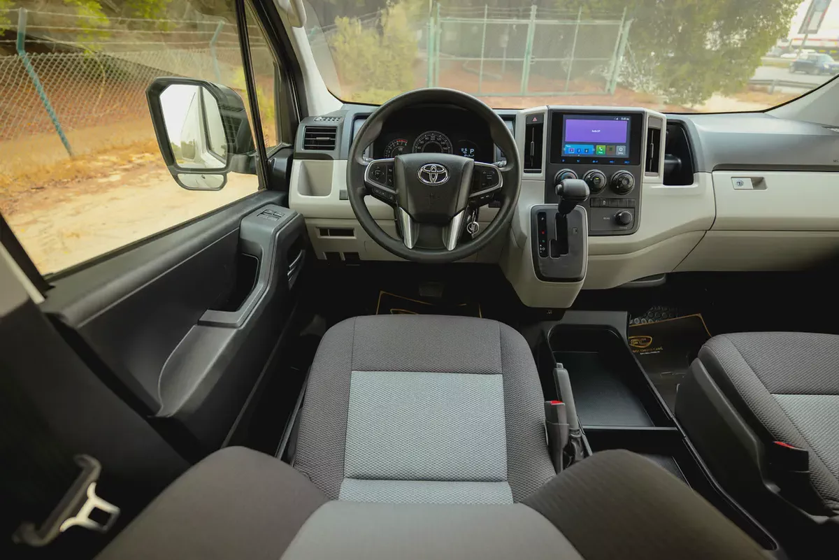 High Roof | Automatic | 13-Seater Passanger Van | GCC Specs | Ref#T38541-7-7