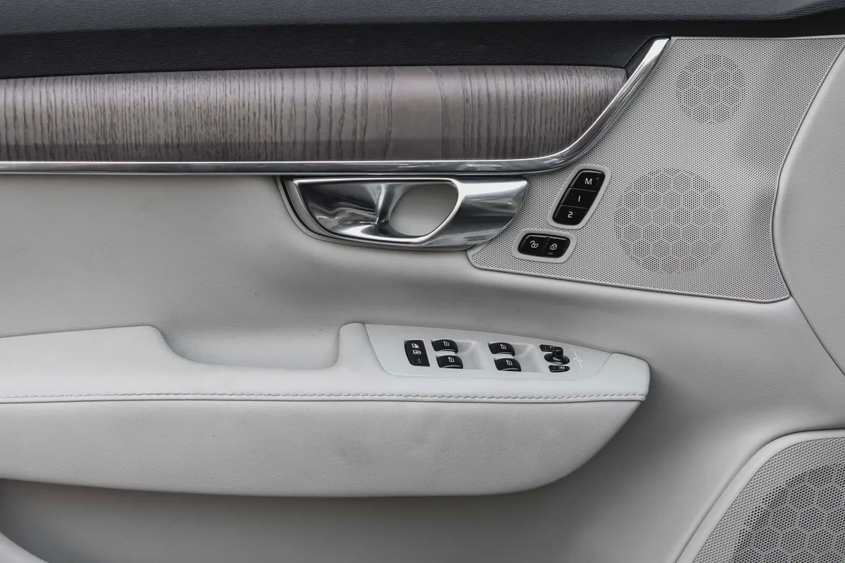 2,115 P.M |  S90 B5 | 0% Downpayment | VOLVO WARRANTY-12-12