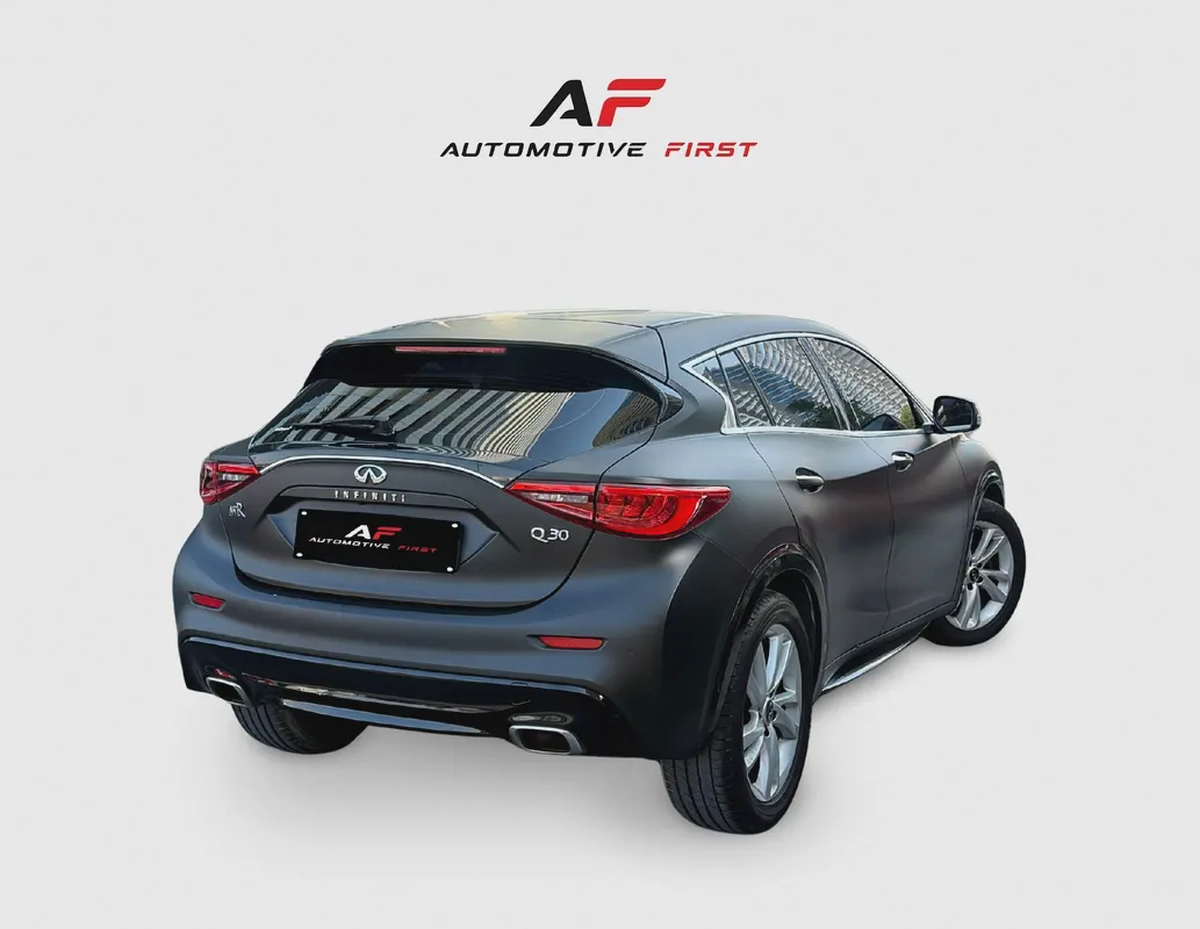 2017 Infiniti Q30 Premium | GCC Specs