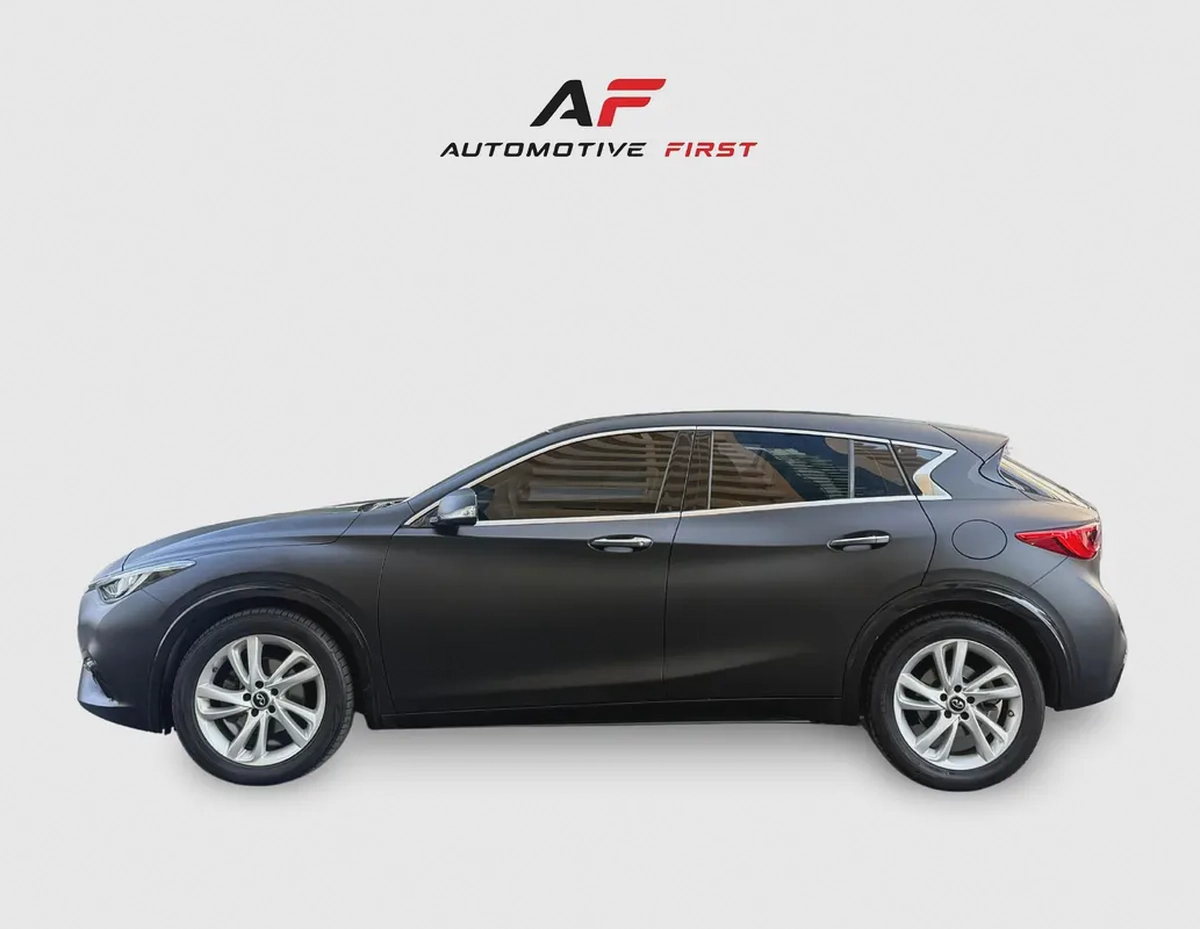 2017 Infiniti Q30 Premium | GCC Specs