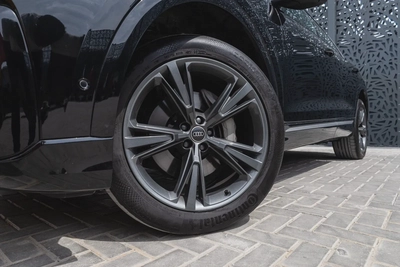 Audi Q8 2024-15