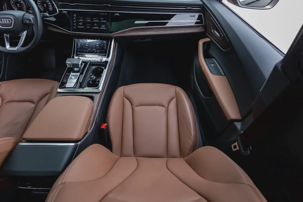 Audi Q8 2024