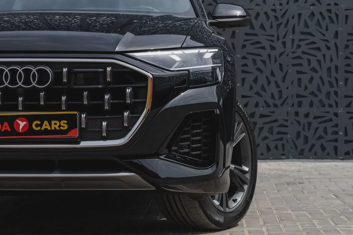 Audi Q8 2024-13-13