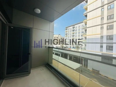 Modern Living in the Heart of Arjan-5