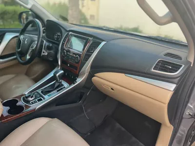 AED 995 EMI P.M| UNDER WARRANTY| MITSUBISHI | MONTERO|GLS PREMIUM|GCC|3.0 V6| 2017 |0% DOWNPAYMENT-11