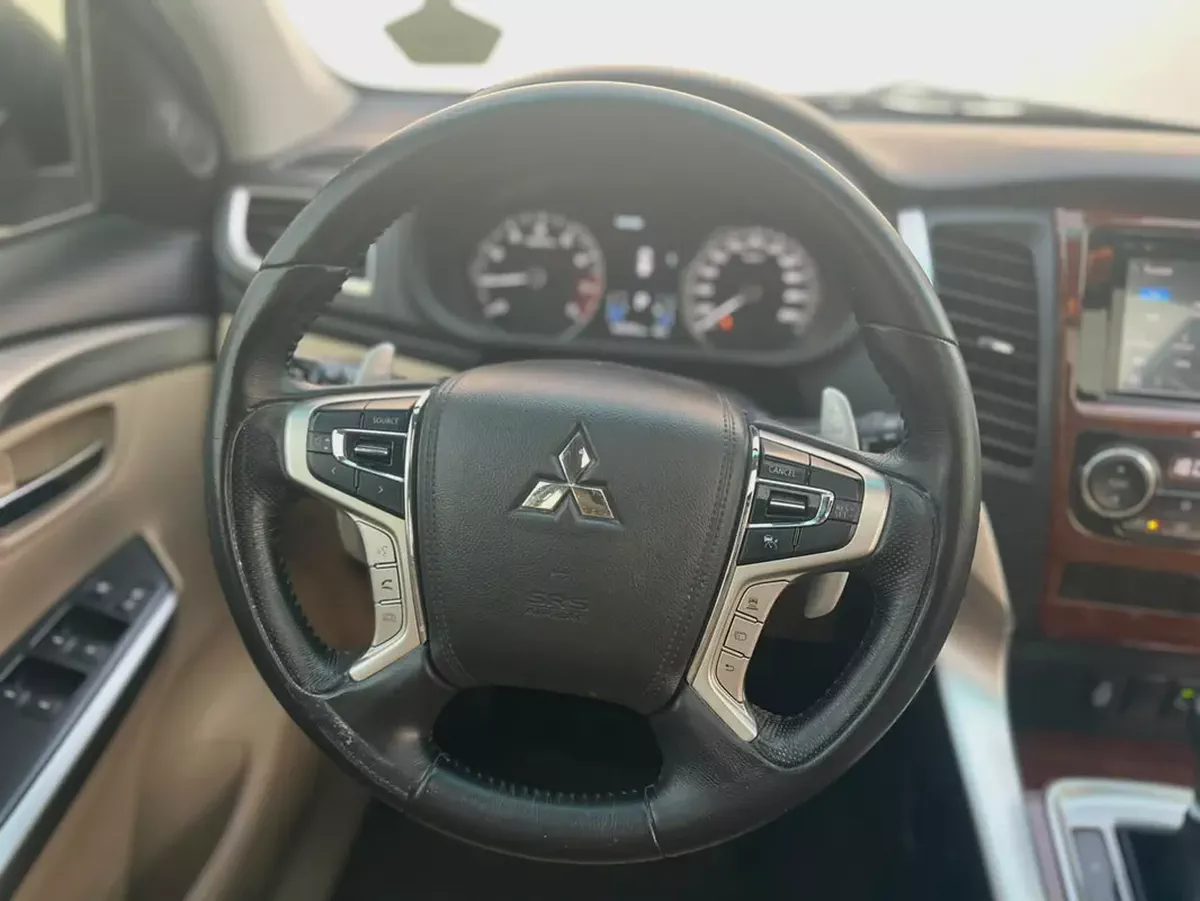 AED 995 EMI P.M| UNDER WARRANTY| MITSUBISHI | MONTERO|GLS PREMIUM|GCC|3.0 V6| 2017 |0% DOWNPAYMENT-13-13