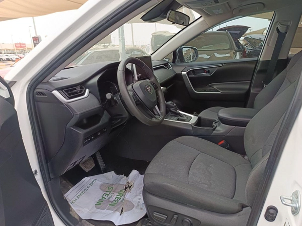Toyota RAV4 XLE 4WD