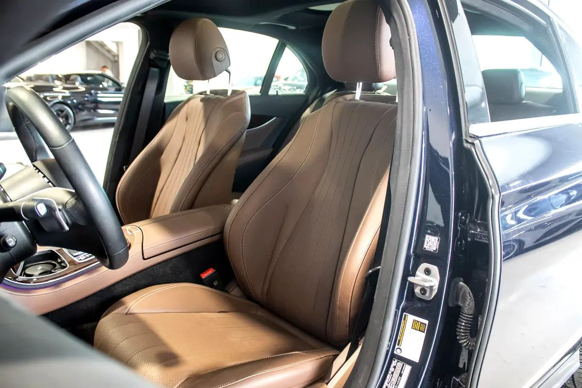 Mercedes-Benz E350 4matic 2023 | LOW MILEAGE | Perfect Condition-8-8