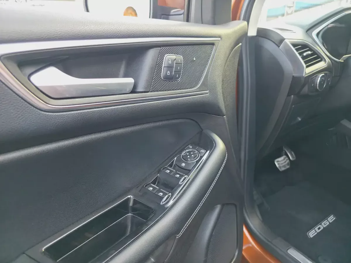 Ford Edge Sport 2017 GCC Specs Single Owner 100% Original Paint Service History From Company-18-18