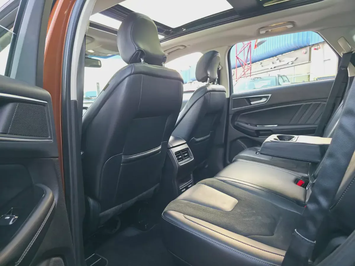 Ford Edge Sport 2017 GCC Specs Single Owner 100% Original Paint Service History From Company-8-8