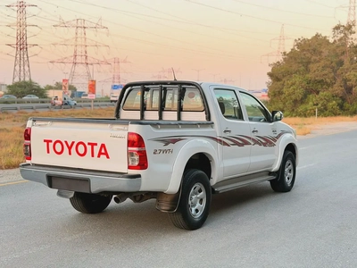 Toyota Hilux Double Cab GLX 2014 | GCC Specs | Well Maintained-5