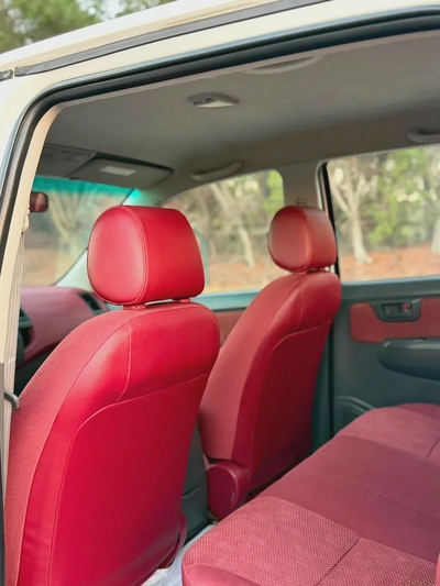 Toyota Hilux Double Cab GLX 2014 | GCC Specs | Well Maintained-8