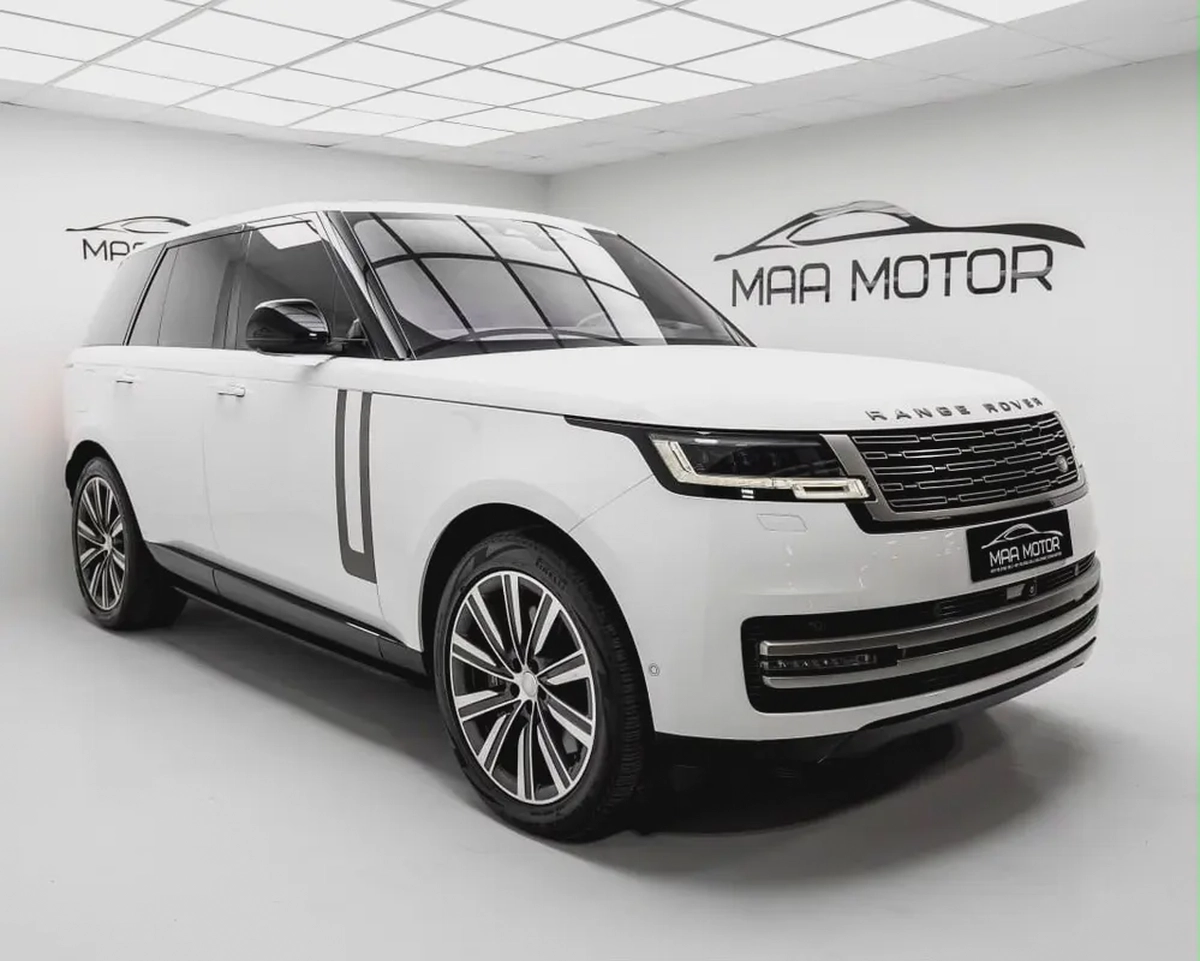 Land Rover Range Rover HSE 2022 | GCC Specs | Pristine Condition-2-2