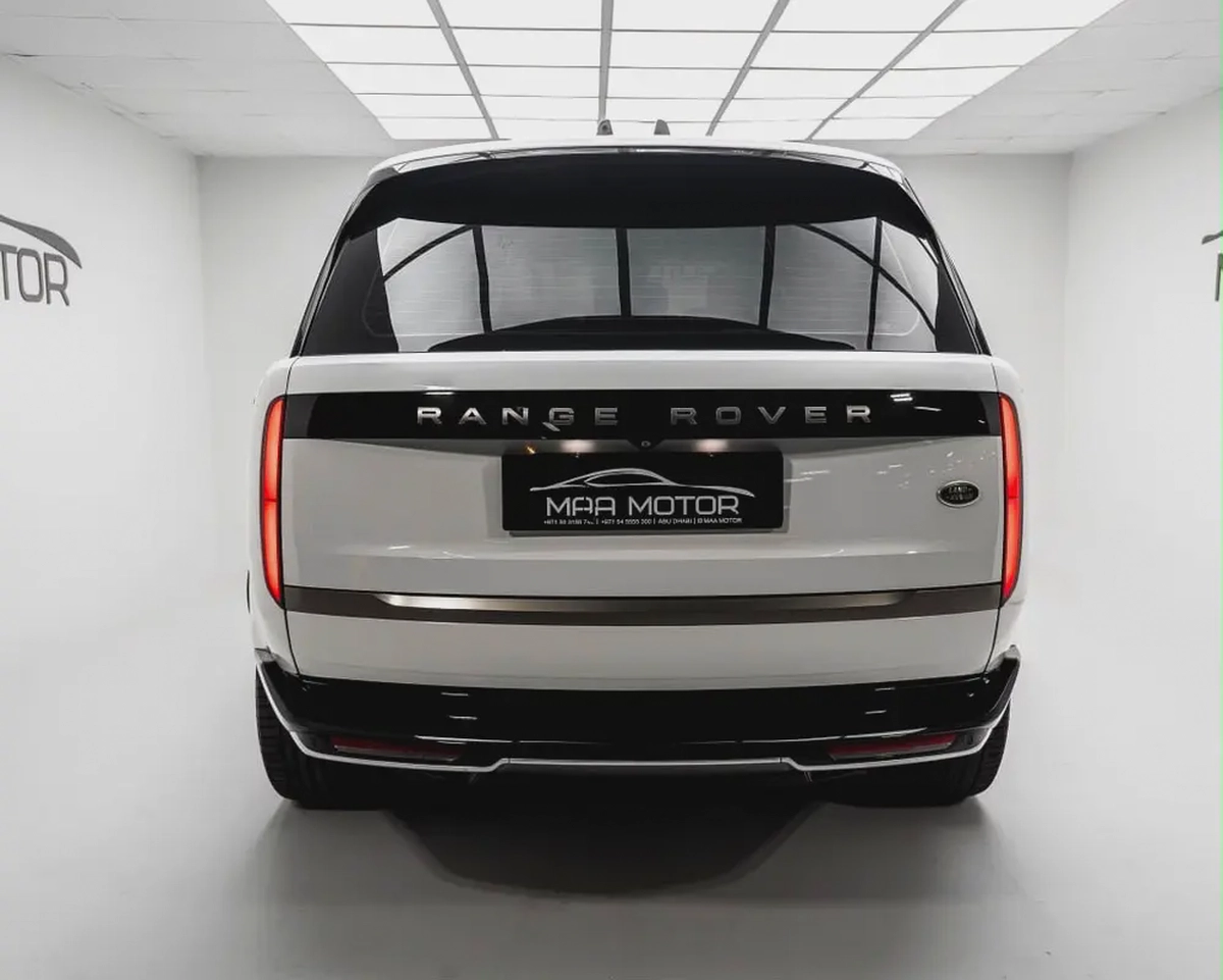 Land Rover Range Rover HSE 2022 | GCC Specs | Pristine Condition-4-4