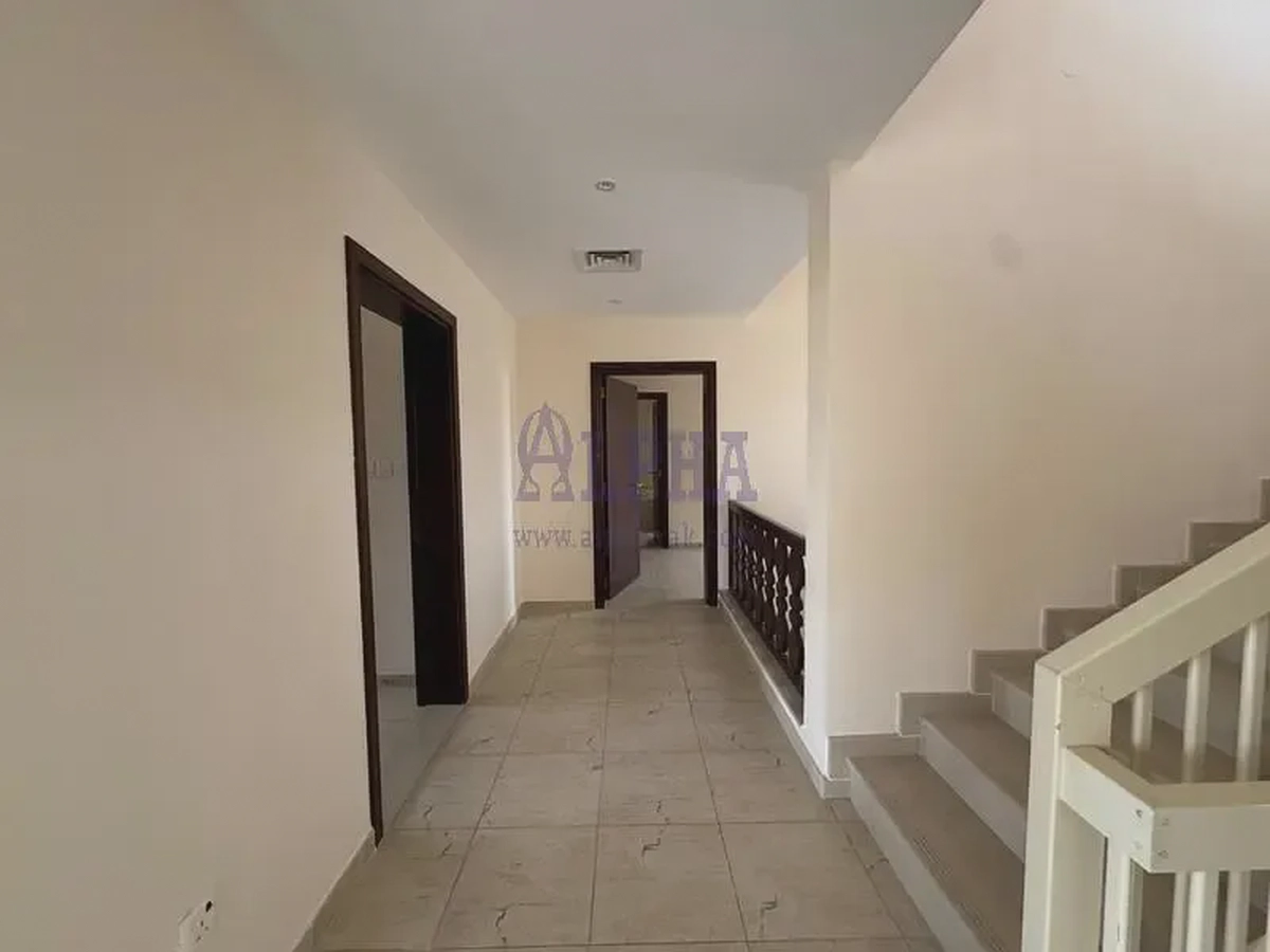Luxury 5 Bed Villa | Spacious | Sea View-5-5