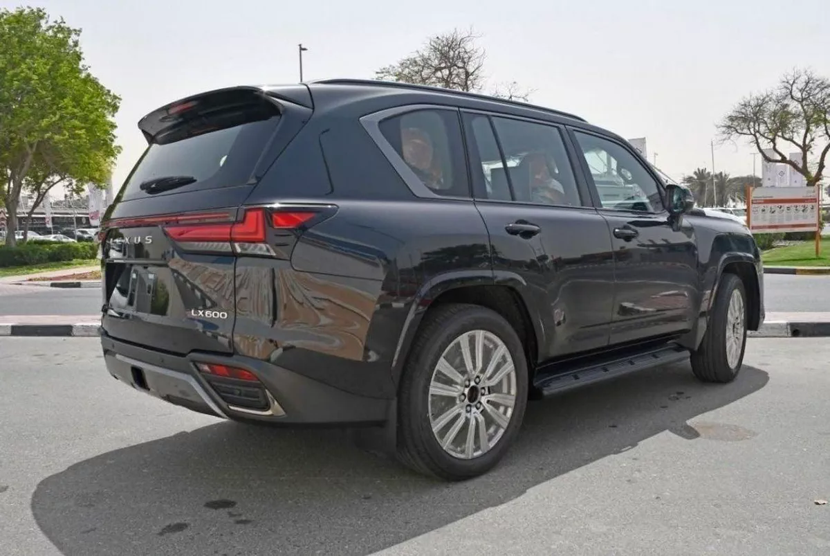 Lexus LX600 VIP LX 600 VIP-6-0