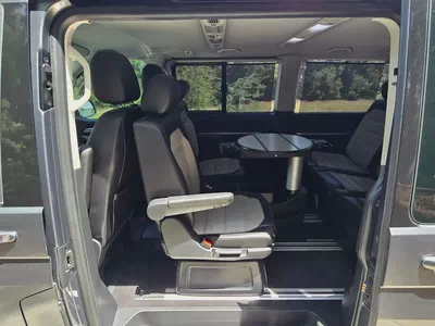 Volkswagen Multivan Highline 2019 GCC Specs | Low mileage | Accident free | Perfect condition-14
