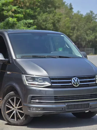 Volkswagen Multivan Highline 2019 GCC Specs | Low mileage | Accident free | Perfect condition-3