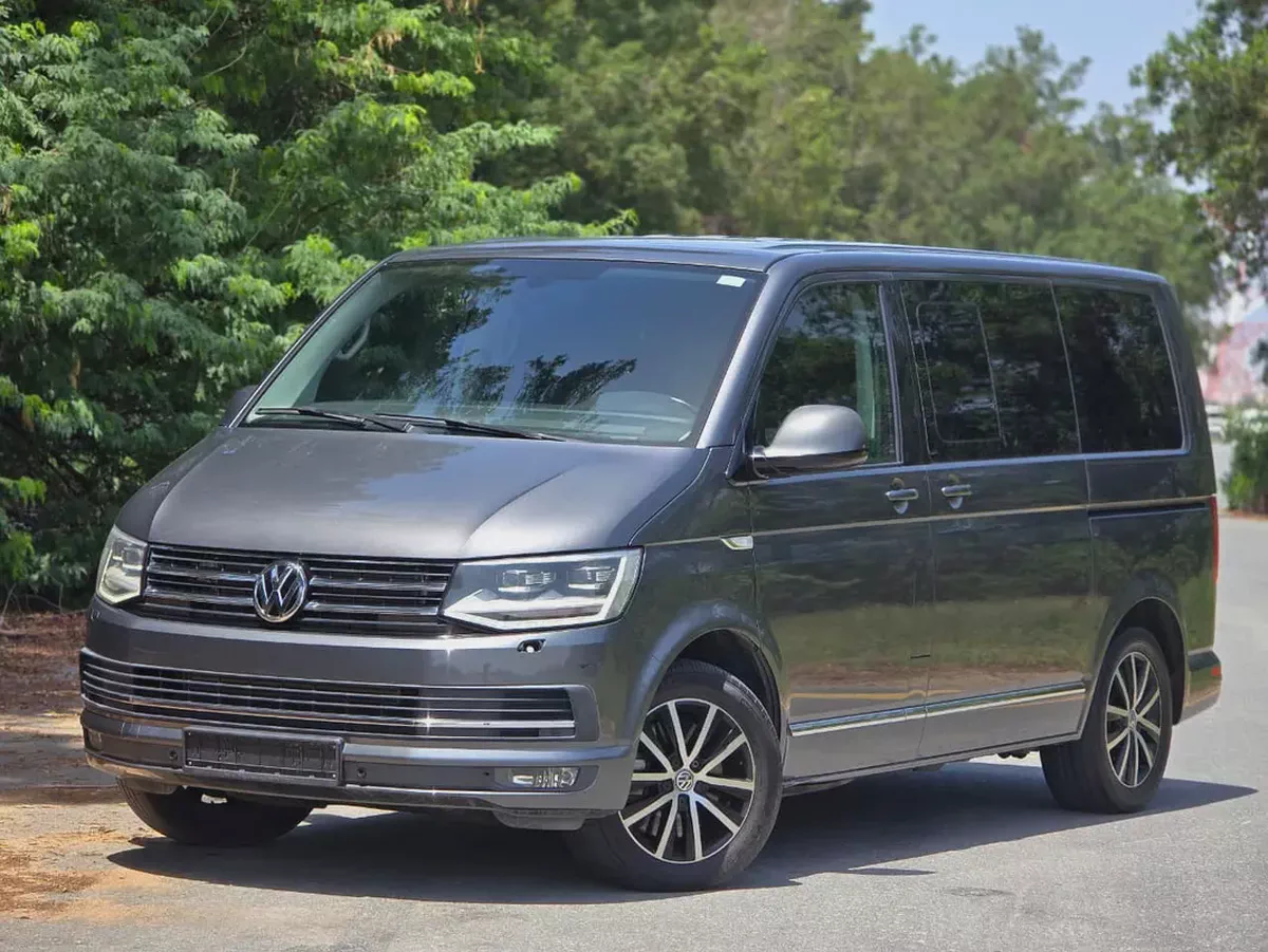 Volkswagen Multivan Highline 2019 GCC Specs | Low mileage | Accident free | Perfect condition-2-2