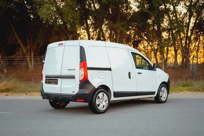 Renault Dokker Delivery Van | GCC Specs | Ref#R32405-2