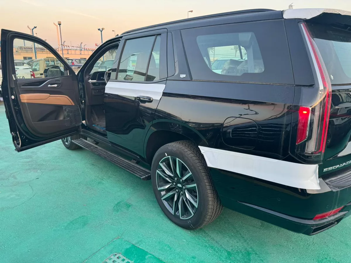New 2023 Cadillac Escalade Black-8-8