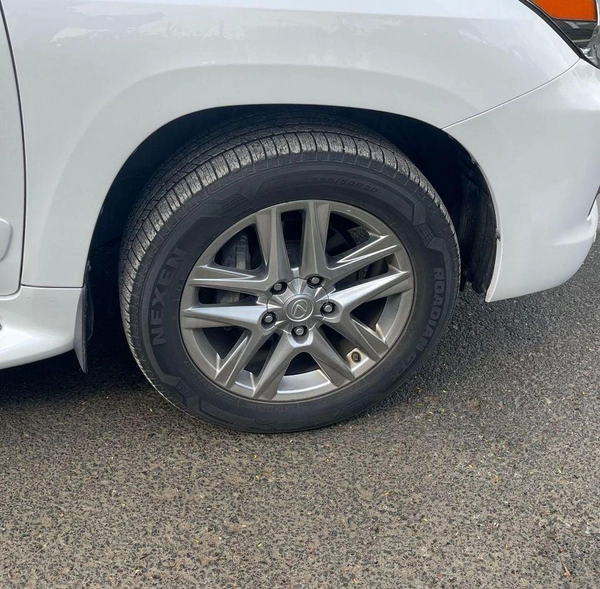 Lexus LX 570 Prestige 5.7L