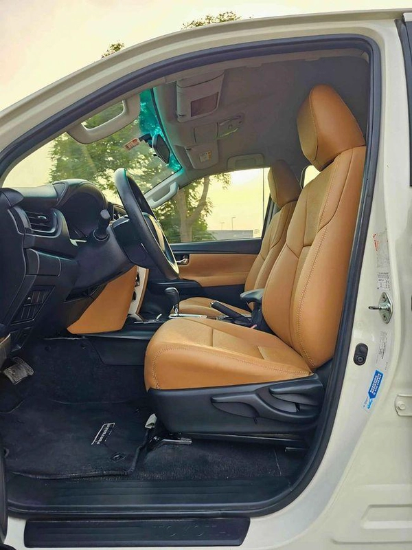 Toyota Fortuner EXR 2.7L (160 HP) EXR/ GCC/ LEATHER SEATS/ NON ACCIDENT/ 1068 MONTHLY/LOT#107793