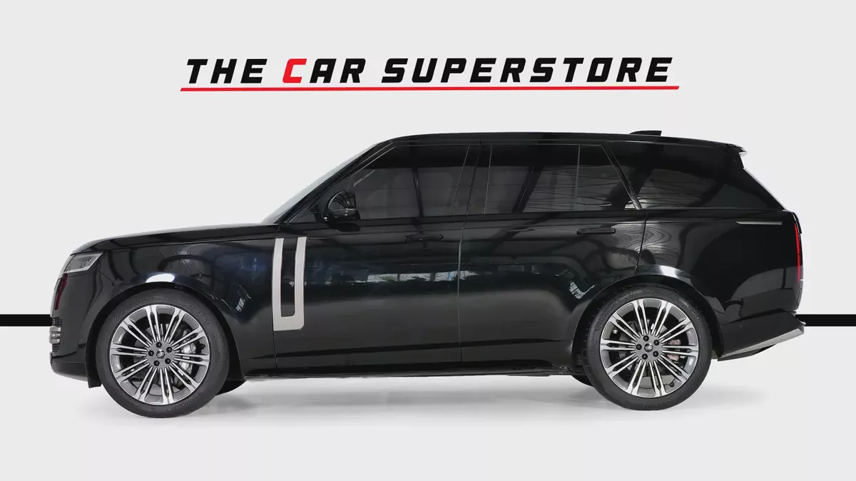 Range Rover P400 SE-Al Tayer Warranty Until 2028-Black On Black-4-4
