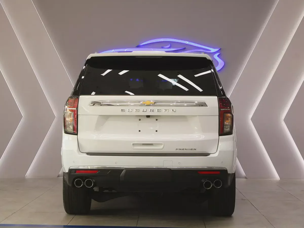 2022 - Chevrolet Suburban Premier with warranty for 119,000.00 AED-3-3