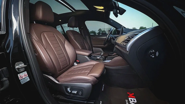 2023 BMW X4 - xDrive - M-Package | 20,000 kms