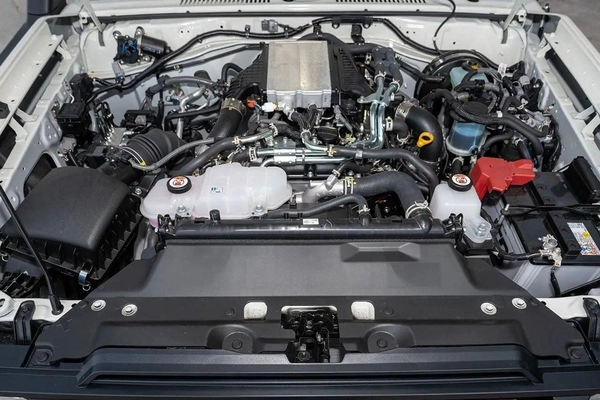 Toyota Land Cruiser 70 LC 78 HARDTOP 2.8L AT LC76 2.8L AT V4 DIESEL 2026