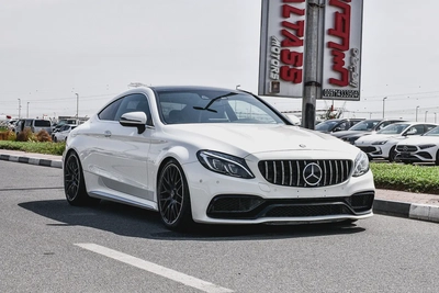2017- BENZ C63s AMG COUPE  - SUPER CLEAN - LIKE NEW - ONLY 86,000 KM-0