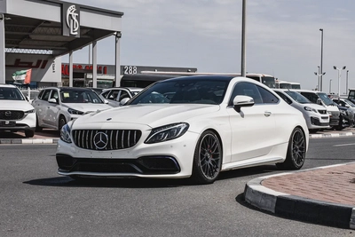 2017- BENZ C63s AMG COUPE  - SUPER CLEAN - LIKE NEW - ONLY 86,000 KM-1