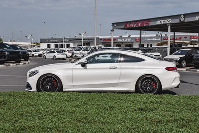2017- BENZ C63s AMG COUPE  - SUPER CLEAN - LIKE NEW - ONLY 86,000 KM-3