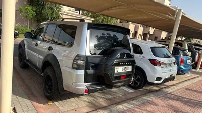 Mitsubishi Pajero Platinum Fully modified for Off road 2015 GCC specs-11