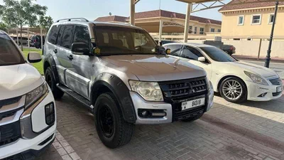 Mitsubishi Pajero Platinum Fully modified for Off road 2015 GCC specs-1